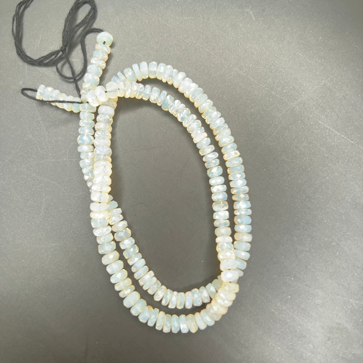 Australian Jelly Opal Bead - 18 Inches 76 ct 0012