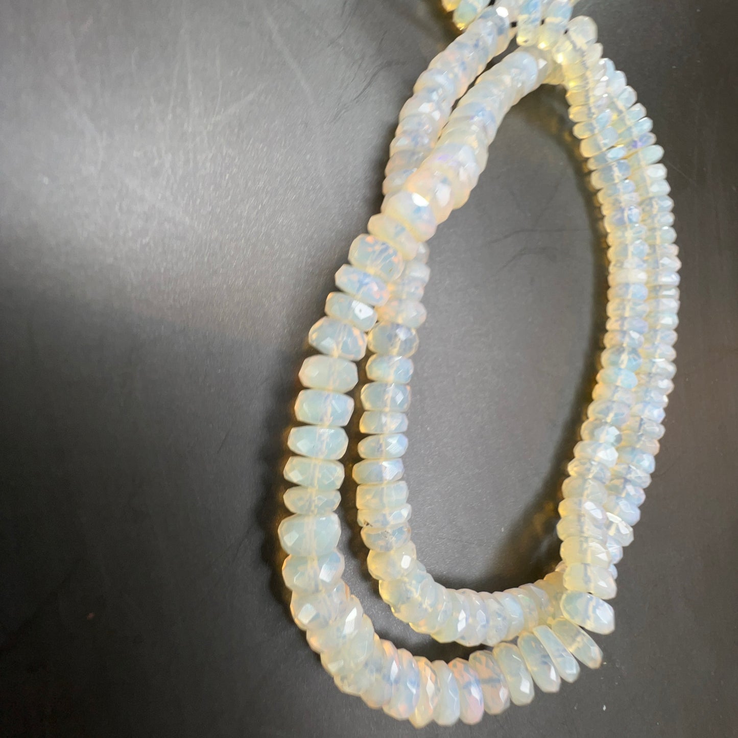 Australian Jelly Opal Bead - 18 Inches 76 ct 0012